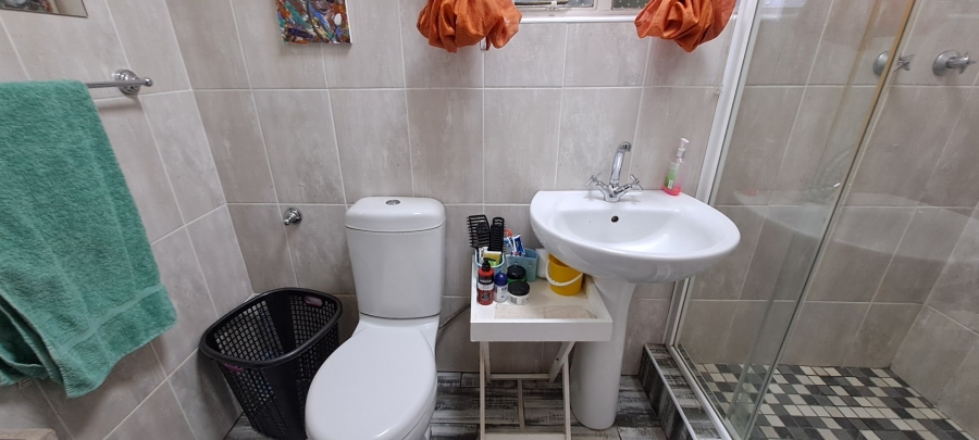 6 Bedroom Property for Sale in Panorama Free State
